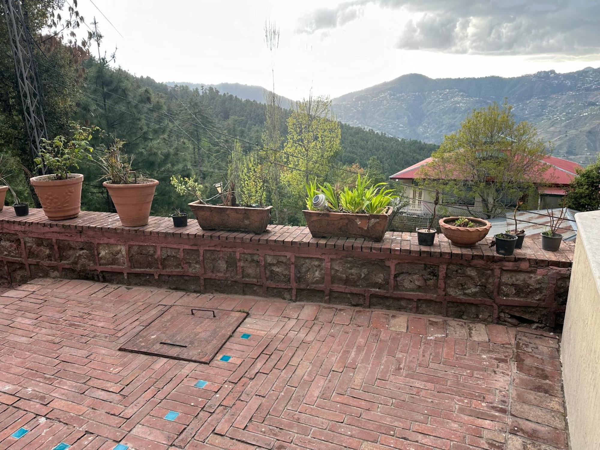 Sarah'S Lodge Murree Exteriér fotografie