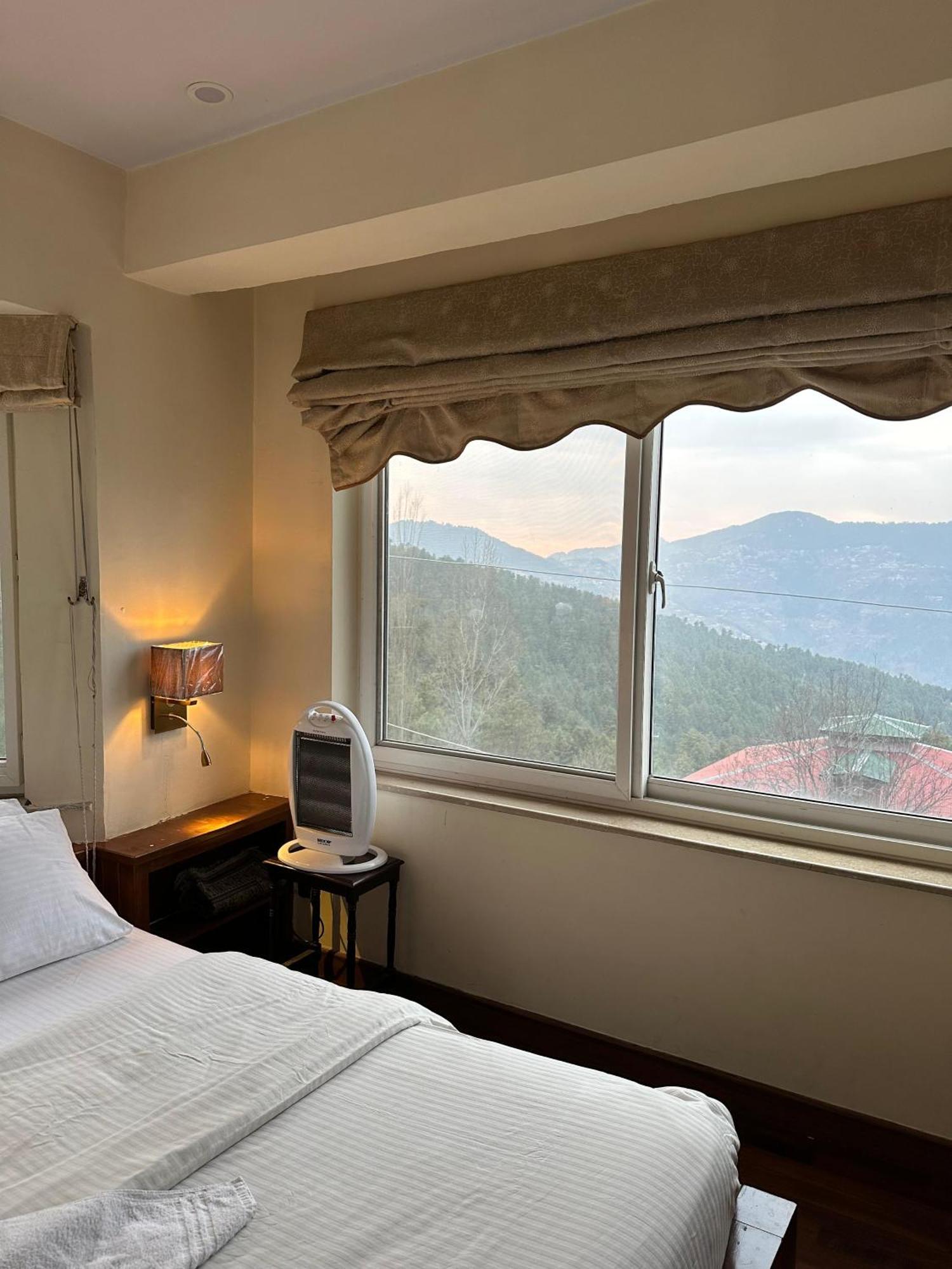 Sarah'S Lodge Murree Exteriér fotografie