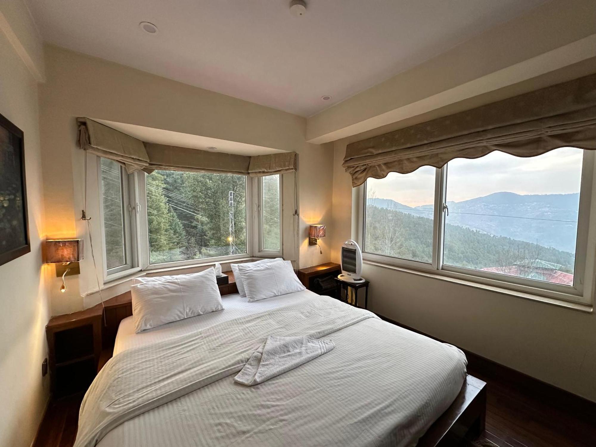 Sarah'S Lodge Murree Exteriér fotografie